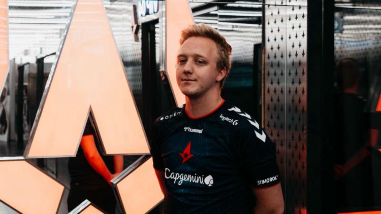 Patti vertreten durch den fünften Spieler Astralis Talent