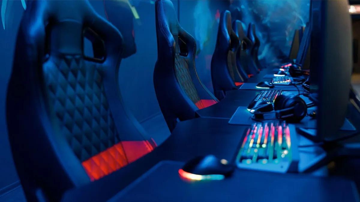 Turnierplattformen vereinen traditionelle Casinospiele mit wettbewerbsorientiertem Esport