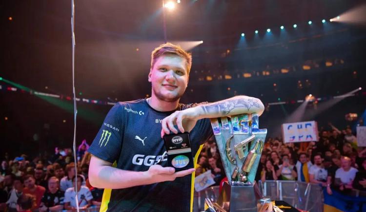 s1mple verlässt NAVI nach neun ikonischen Jahren und unterschreibt bei BC.Game