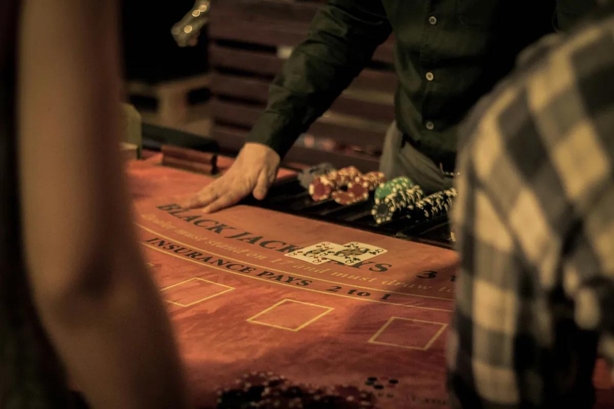Ein tiefer Einblick für Wettende: Die Quoten beim kanadischen Online-Blackjack verstehen