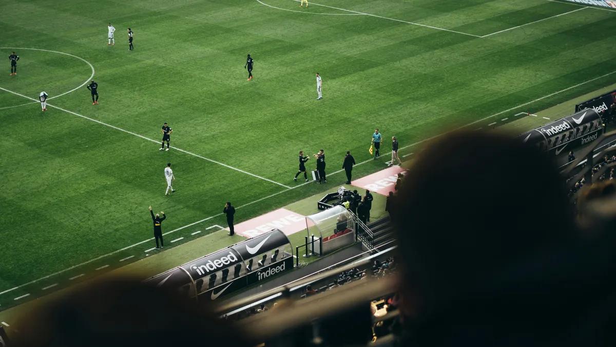 Wetten auf Fußball während der gesamten Saison bei Rabona bet und ähnlichen Seiten: Monat für Monat
