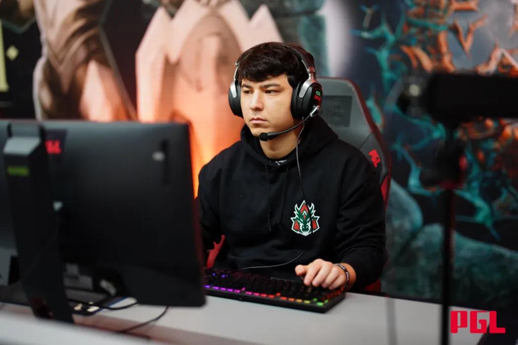 SoNNeikO stellt neue Dota 2-Mannschaft zusammen: Team Tee