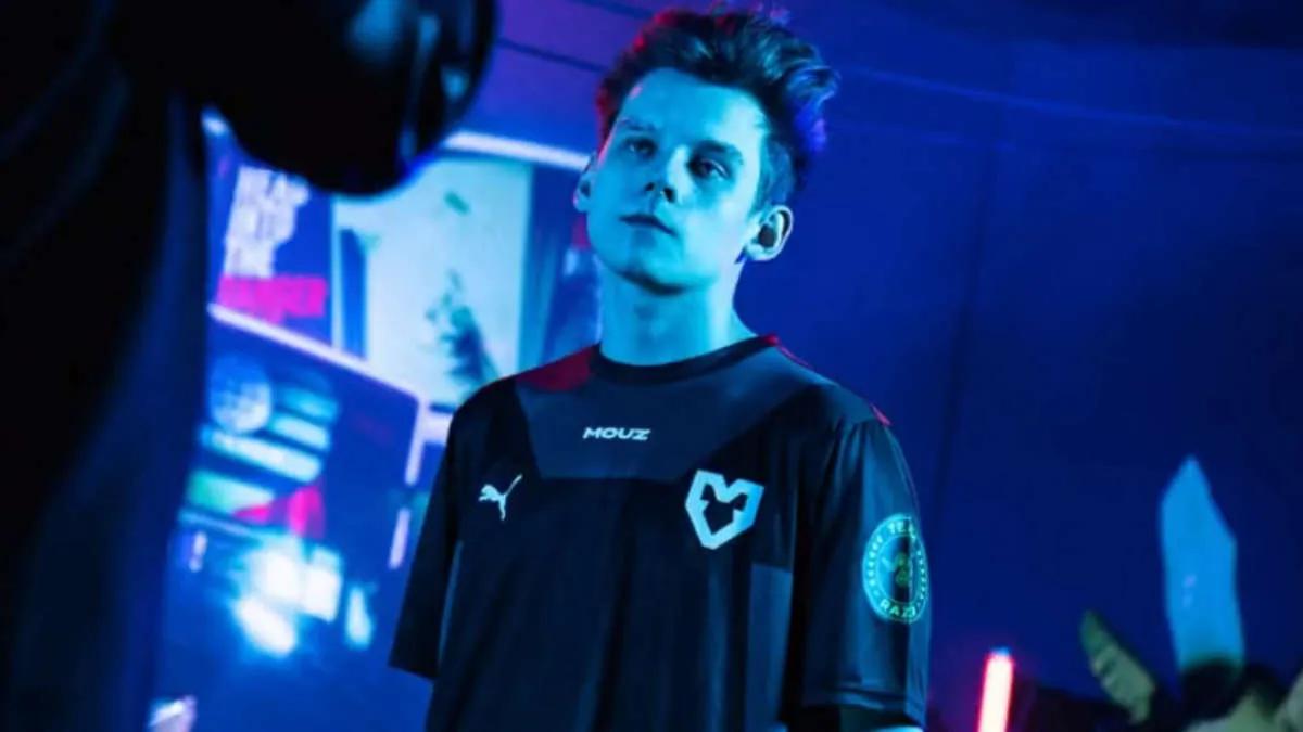 frozen hat seinen Vertrag mit MOUZ verlängert