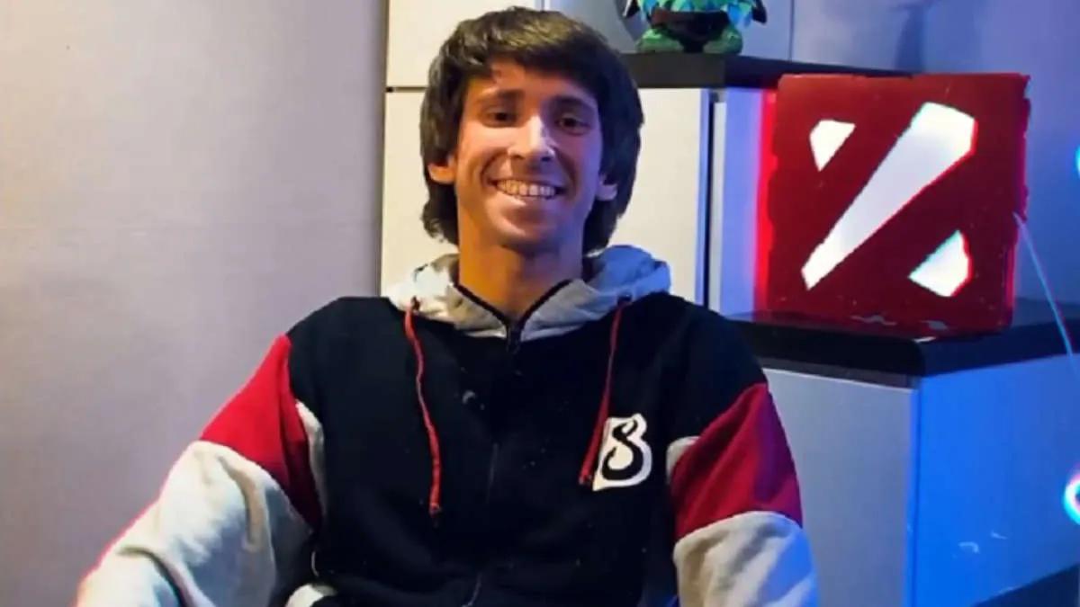 Danil ‘ Dendi ’ Ishutin hielt eine AMA- Sitzung ab