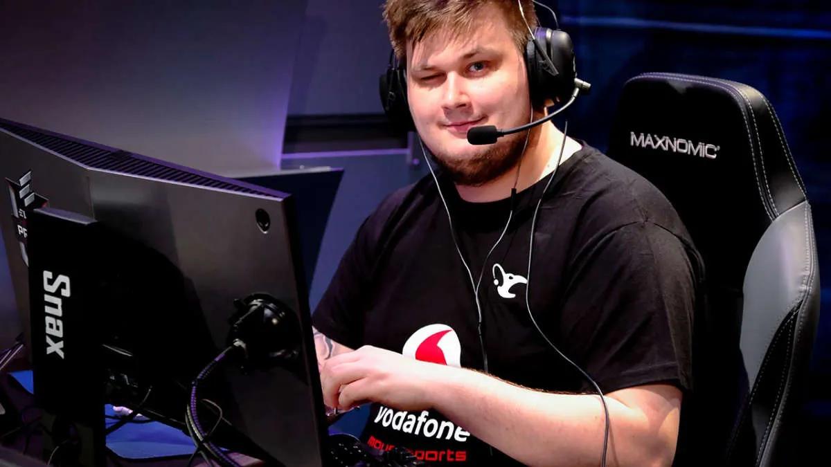 Snax kündigte die Suche nach einem neuen Team an