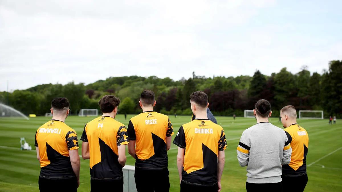 Wolves Esports unterzeichneter ehemaliger Dienstplan Team Vitality