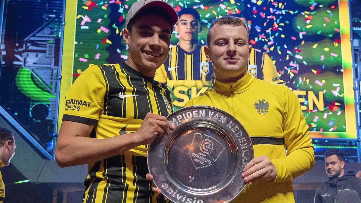 SBV Vitesse gewonnen eDivisie 2021-22