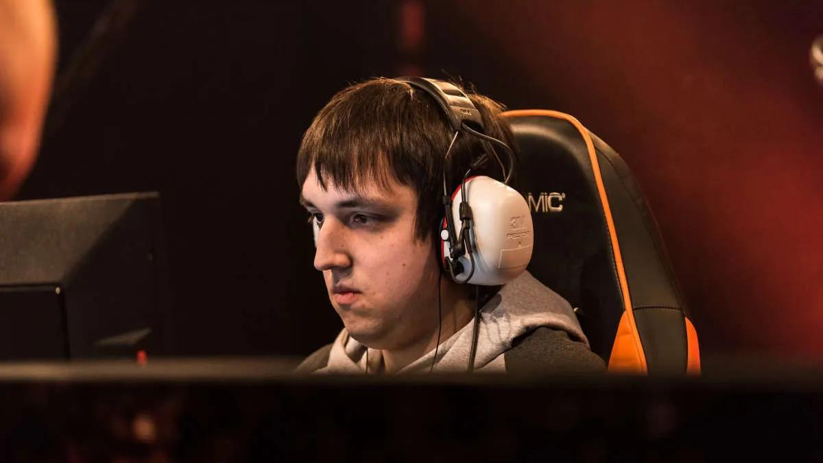 Xron hat den Kader von Natus Vincere um Apex Legends verlassen