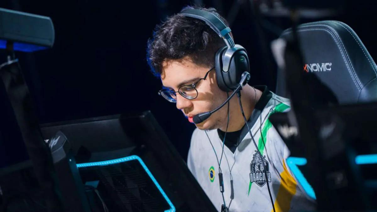 peres verließ die Startaufstellung Black Dragons e-Sports