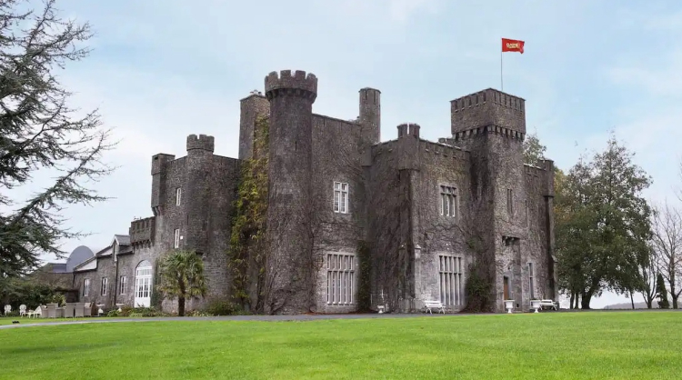 Clash Fans Can Now Live in a Real Castle 1